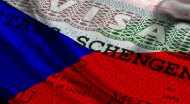 Эти категории россиян снова могут оформлять визы в Чехию